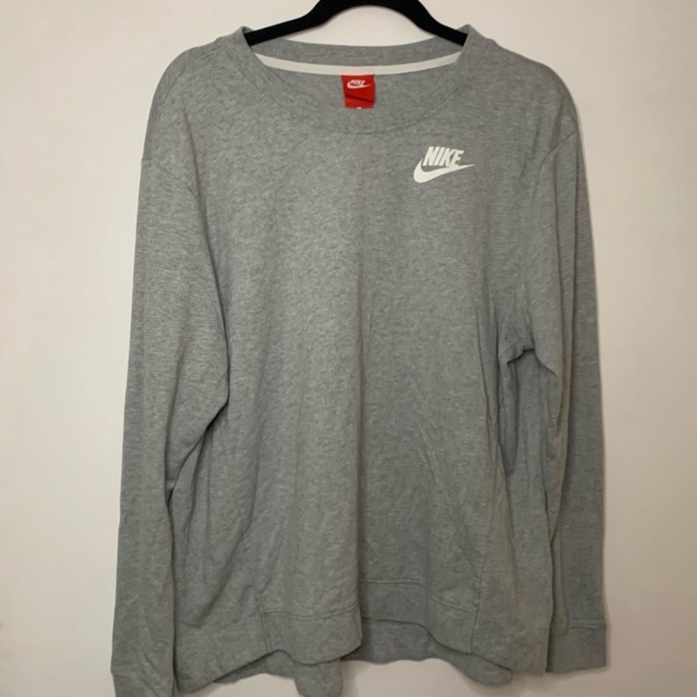 Nike large Crewneck white nike logo